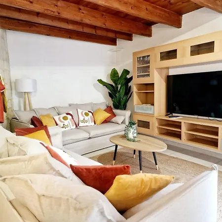 Maison Cozy: Spacious 3-bedroom With Garden Near Center And Beaches *